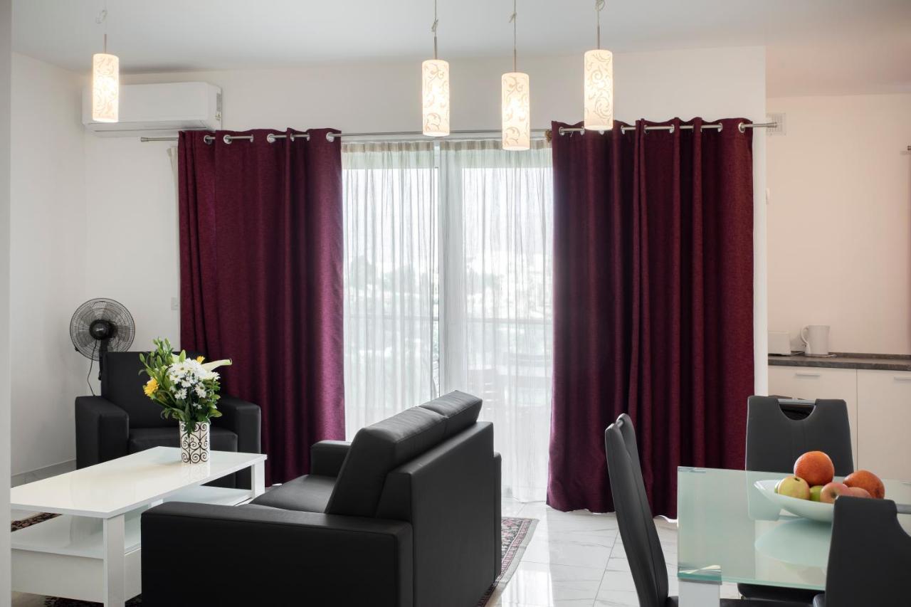 Sea View Apartment 2 Bedrooms 2 Bathrooms, 2 Minutes Away From The Sea Сент Джулианс Экстерьер фото
